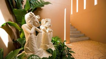 内部エントランス / 2