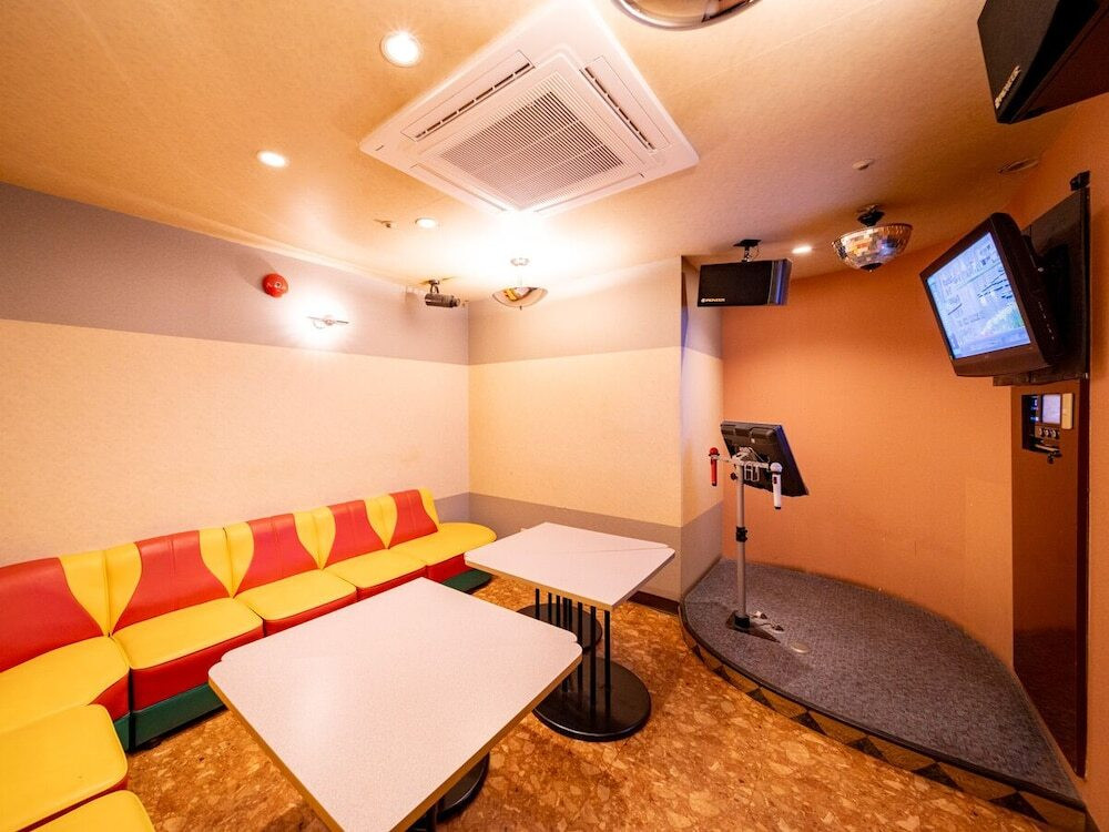 カラオケ ルーム