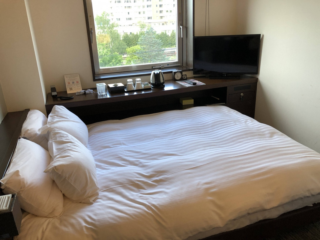 セミダブルベッド