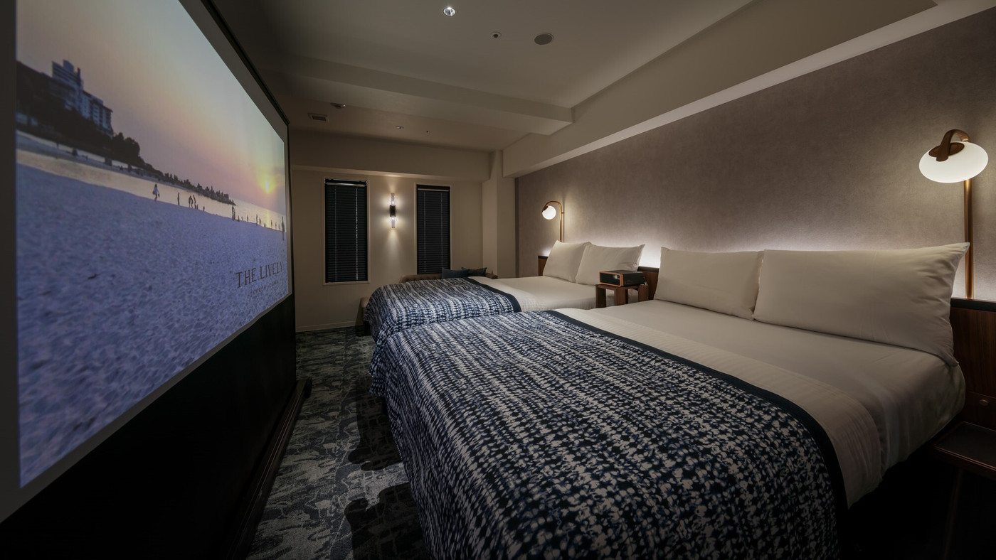 ハッピーアワーのフリービールを飲みながらビリヤード♪4023612