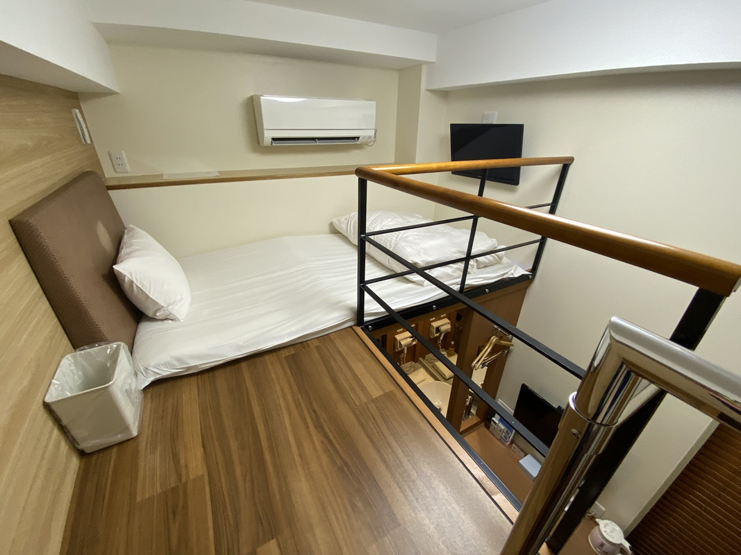 メソッドタイプ、敷布団が薄い。直にエアコンが当たる。