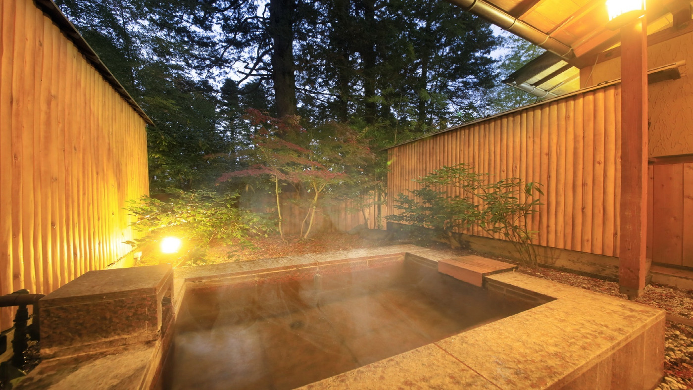 露天風呂付きの和モダンルームでワンランク上のステイが叶う宿4021111