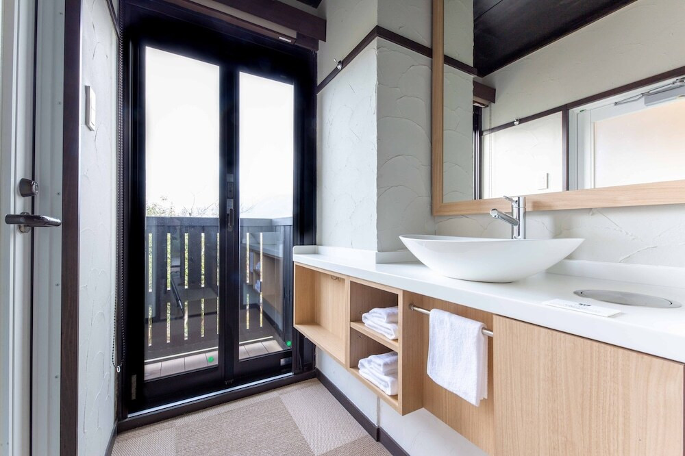 スタンダードダブル／洗面台