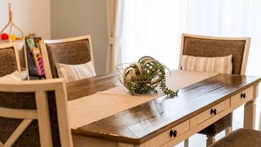 客室内のダイニングエリア / 15