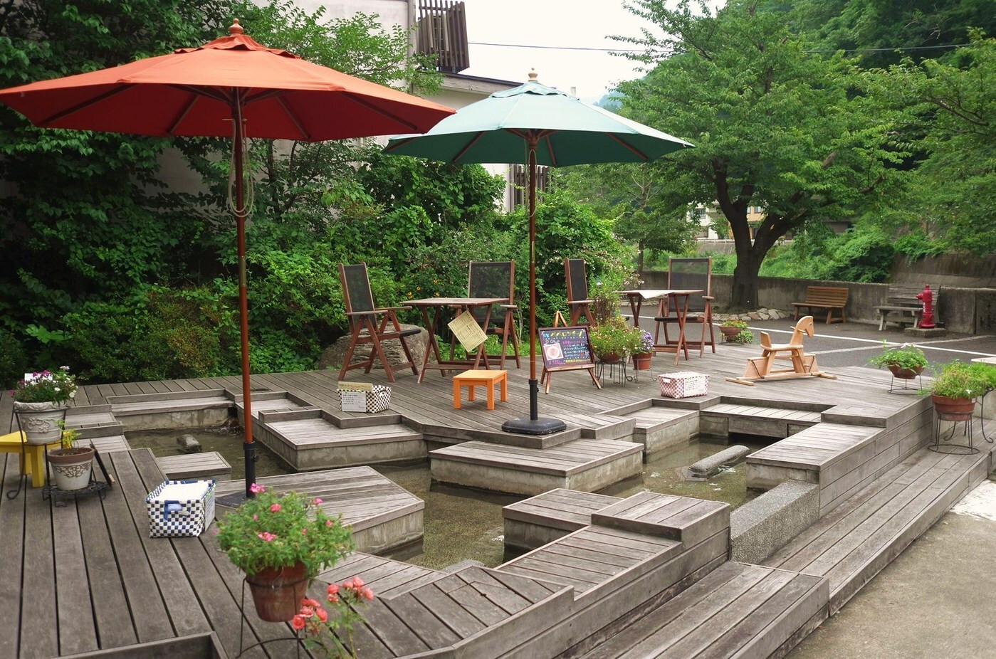 「足湯カフェ　チットモッシェ」内観 839817 