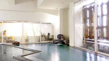 屋内スパ浴槽 / 1