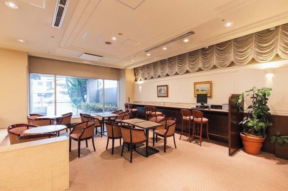 ロビーラウンジ