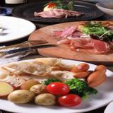 館内ダイニングで
ディナータイム / 4