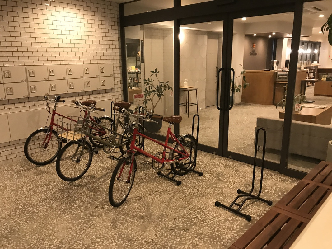 入口のレンタサイクル