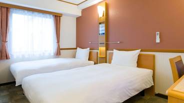 客室 / 10