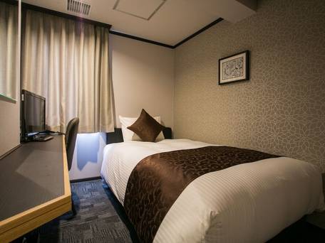 アンピールホテル大阪（旧：山西福祉記念会館） / 3