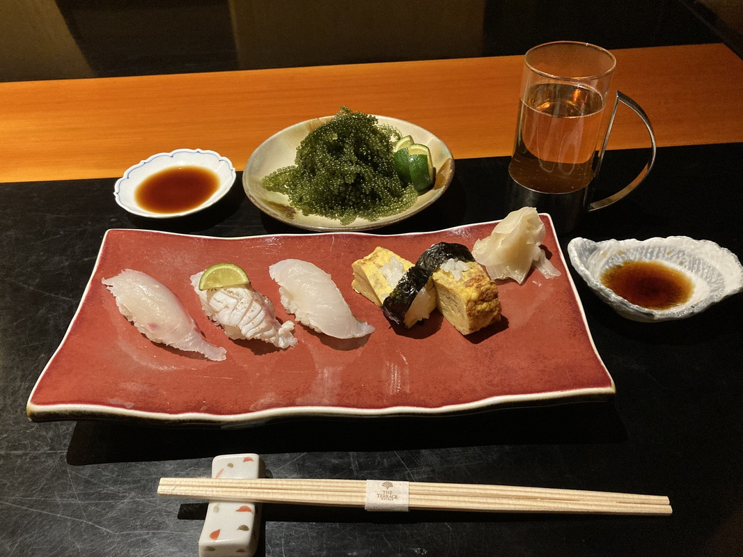 和食レストラン真南風のお好み握り寿司。地魚の白身のミーバイが