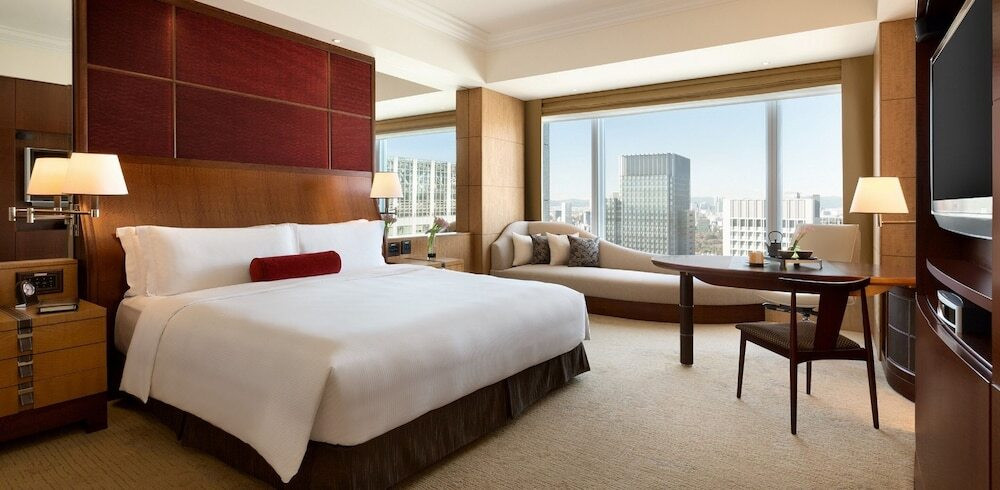 1．シャングリ・ラ 東京3929848