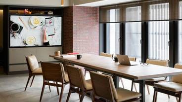 ロビーラウンジ / 12