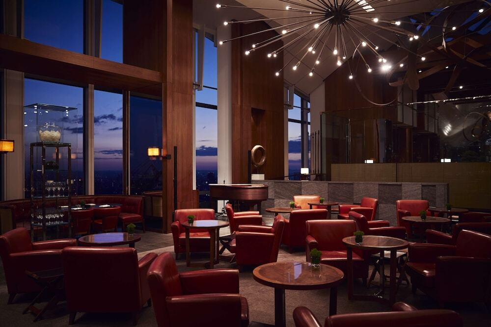 虎ノ門ヒルズの最上階に泊まって見下ろす東京の夜景3405502