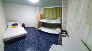 ベーシック 4 人部屋 共用バスルーム