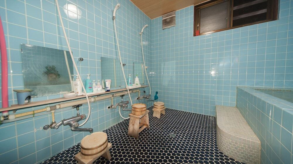 バスルームのシャワー