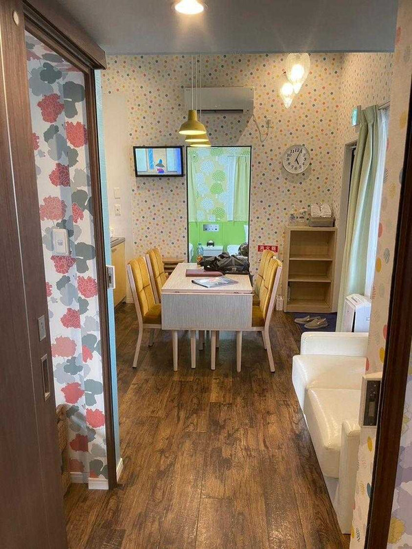 トレーラーハウス／ダイニング一例