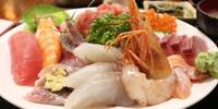 新鮮魚介がてんこ盛り♪コスパ抜群の海鮮丼11選【東京】
