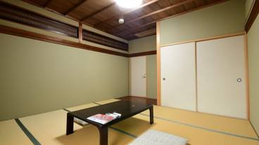 客室 / 19