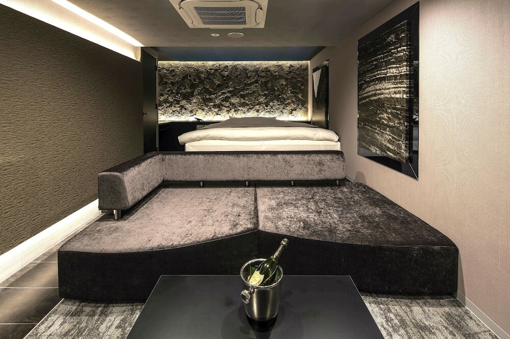 まるで惑星探査船？！星の神秘が感じられるお部屋3713441