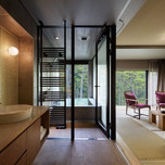 【北海道】全室に展望風呂を備えた高級ホテル「佳松御苑」で忘れられない記念日を。