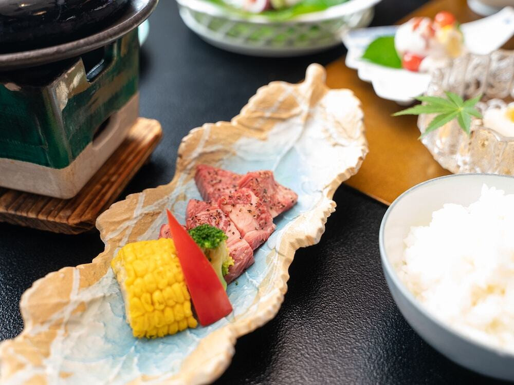 お食事