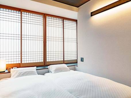 今昔荘 心斎橋 空庭檜風呂邸 / 5