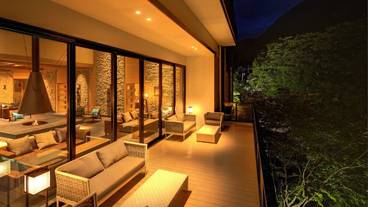 暖炉ラウンジ② / 2