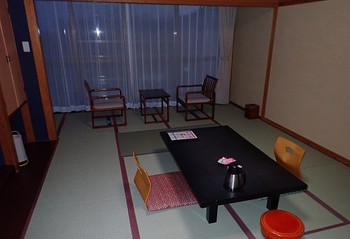 広々とした和室のお部屋で思い切り羽を伸ばす4257170