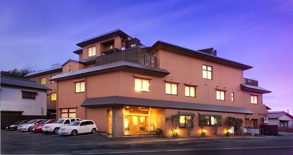 アットホームな
旅館に到着 / 1