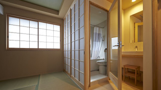 Traditional Twin with Bath