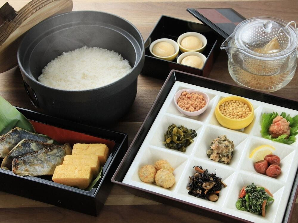 朝食