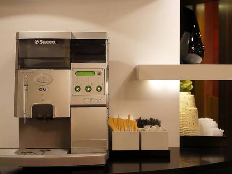 ザ・ビー池袋 / 2