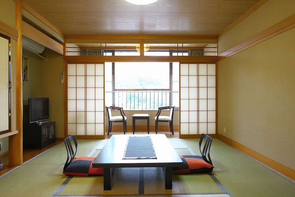 炭の力で心と体を整える「ゆらら 丸京」3351147