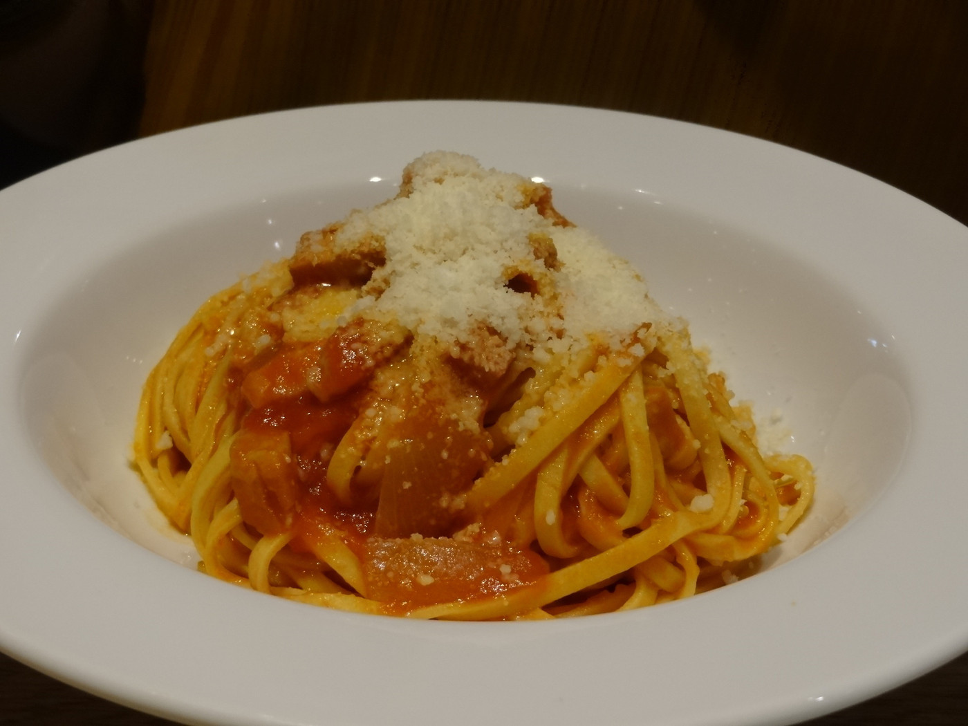 「IL PINOLO PIZZA BAR ららぽーと冨士見店」料理 49154 ベーコンと玉葱のトマトソース、アマトリチャーナ