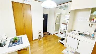 客室内のダイニングエリア / 17