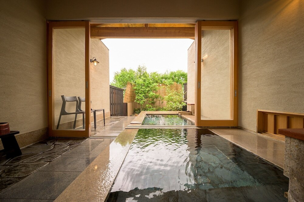 全8室に温泉を備えた、由布岳を望む隠れ宿3924265