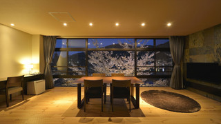 [BOTAN] 宇治川眺望ガラス窓のスーペリアツイン (禁煙)