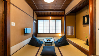 トラディショナル 4 人部屋 禁煙 専用バスルーム