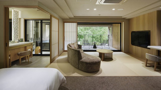 1泊2食「デラックス Bタイプ 禁煙」 夕食スタンダードコース (19:00または19:30開始)