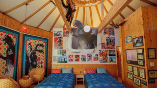 ~ゴジラコラボルーム「昭和東宝怪獣資料室」~ご宿泊者様限定の豪華オリジナルグッズをプレゼント/ゴジラ迎撃作戦ゴールドチケット付き/2名定員/禁煙/全室檜風呂付き