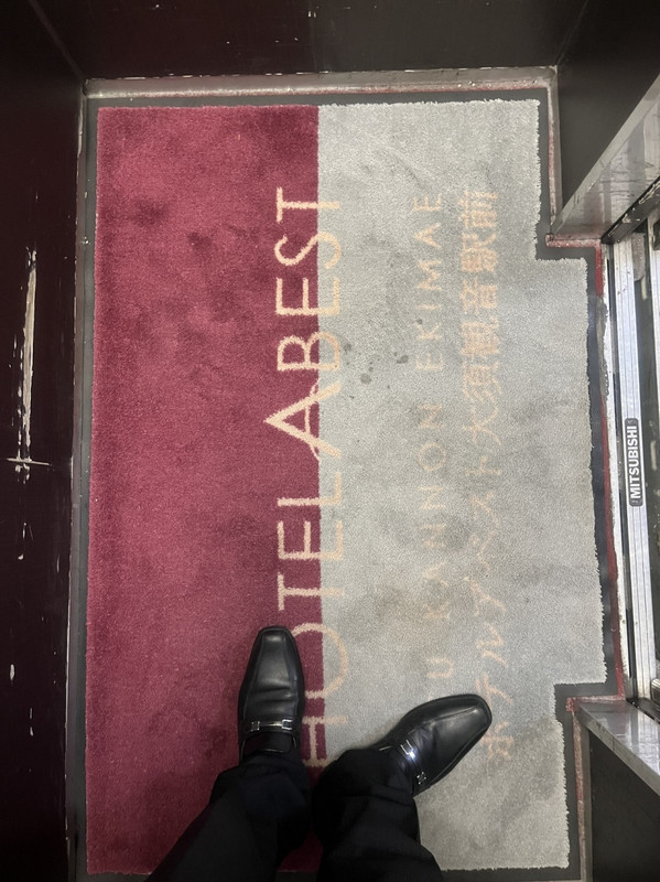 エレベーター床