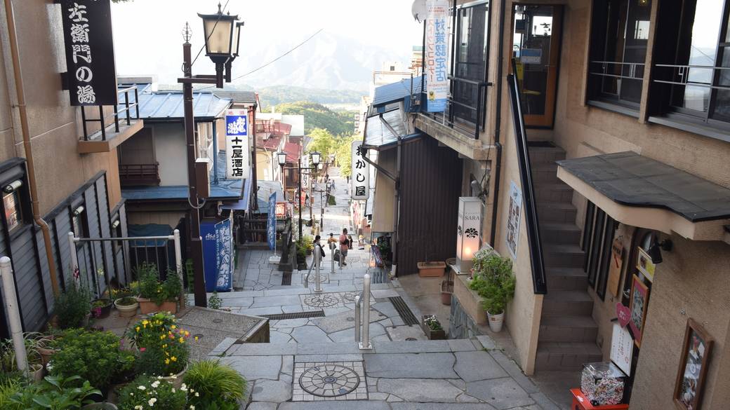 日本三大名段の
石段街をぶらりお散歩 / 3