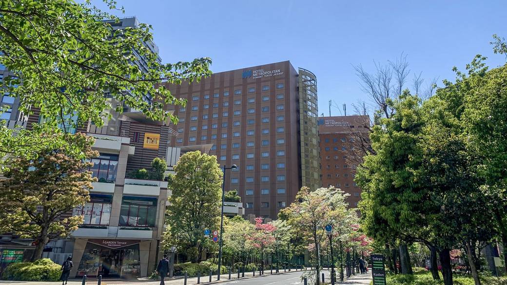 JR飯田橋駅から
歩いてホテルへ / 1