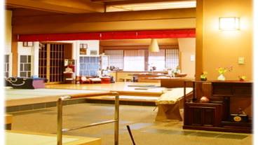 館内 エントランス / 1