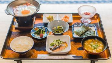 食事・飲み物 / 3