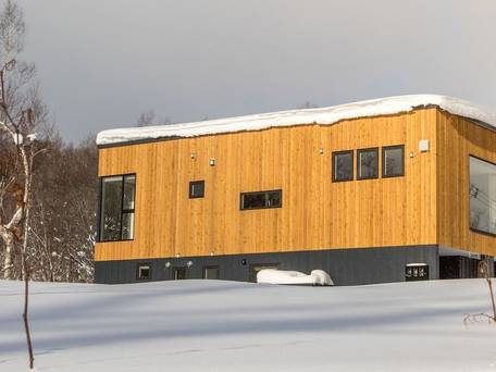 ホリデーニセコ イキガイ / 1