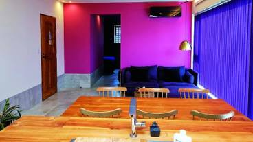 客室内のダイニングエリア / 27