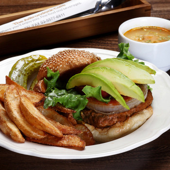 「アディロンダックカフェ」料理 1128039 アボガドバーガー